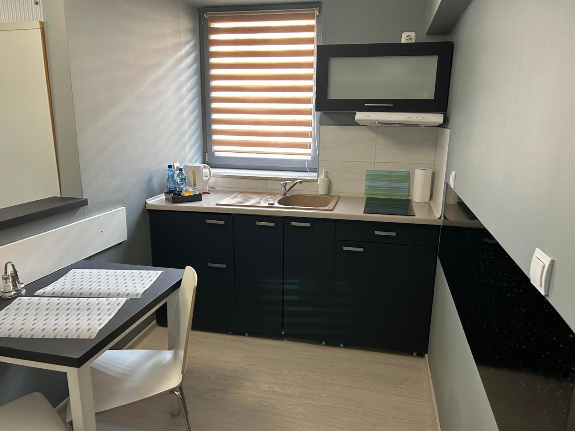 H-T-L Apartamenty Junior Nowa Sol Exteriör bild