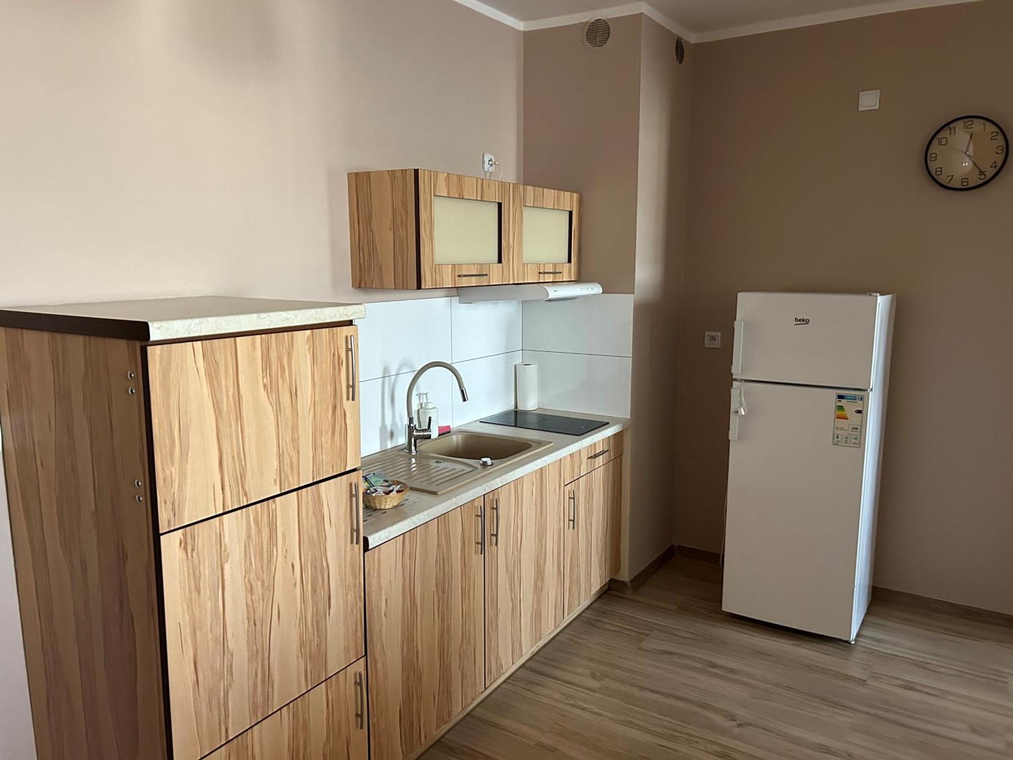 H-T-L Apartamenty Junior Nowa Sol Exteriör bild