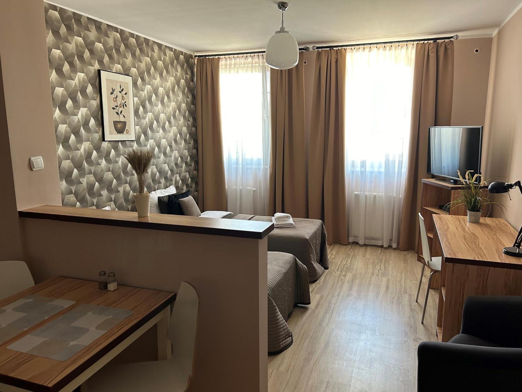 H-T-L Apartamenty Junior Nowa Sol Exteriör bild